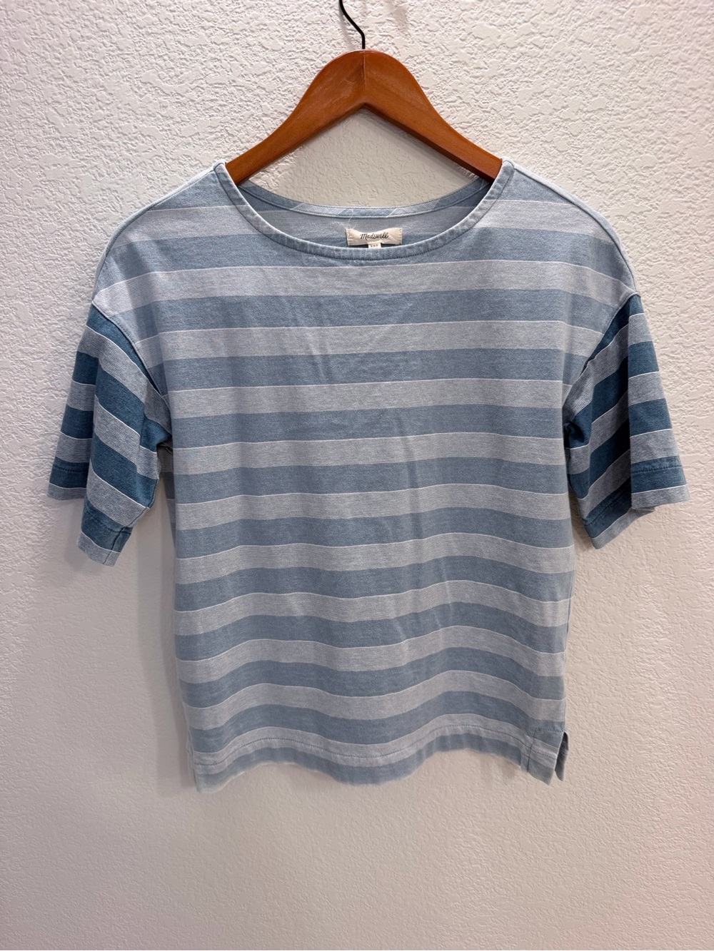 Madewell Short Sleeve Crewneck Tee in Light Blue and White Stripes